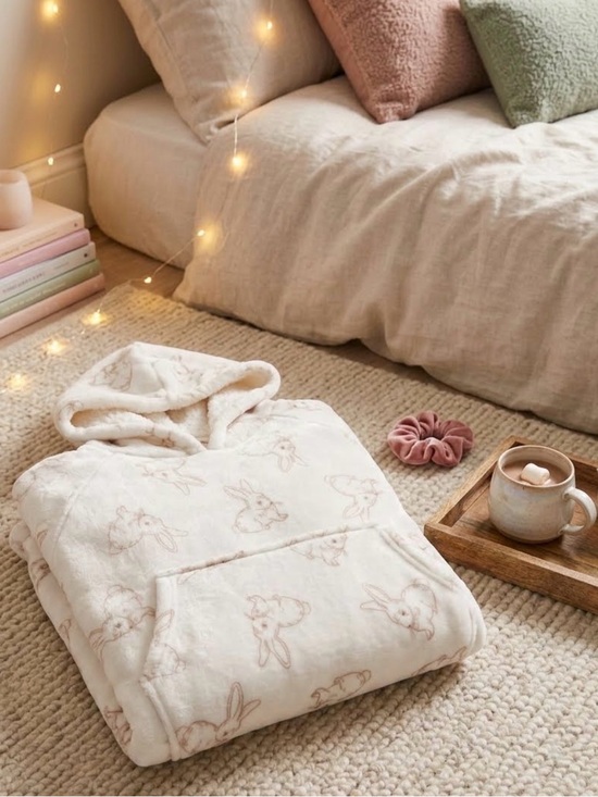 La Vie En Rose Other - 🐰Beautiful La Vie en Rose Over Sized White Plush Hoodie with Bunny Print🐰